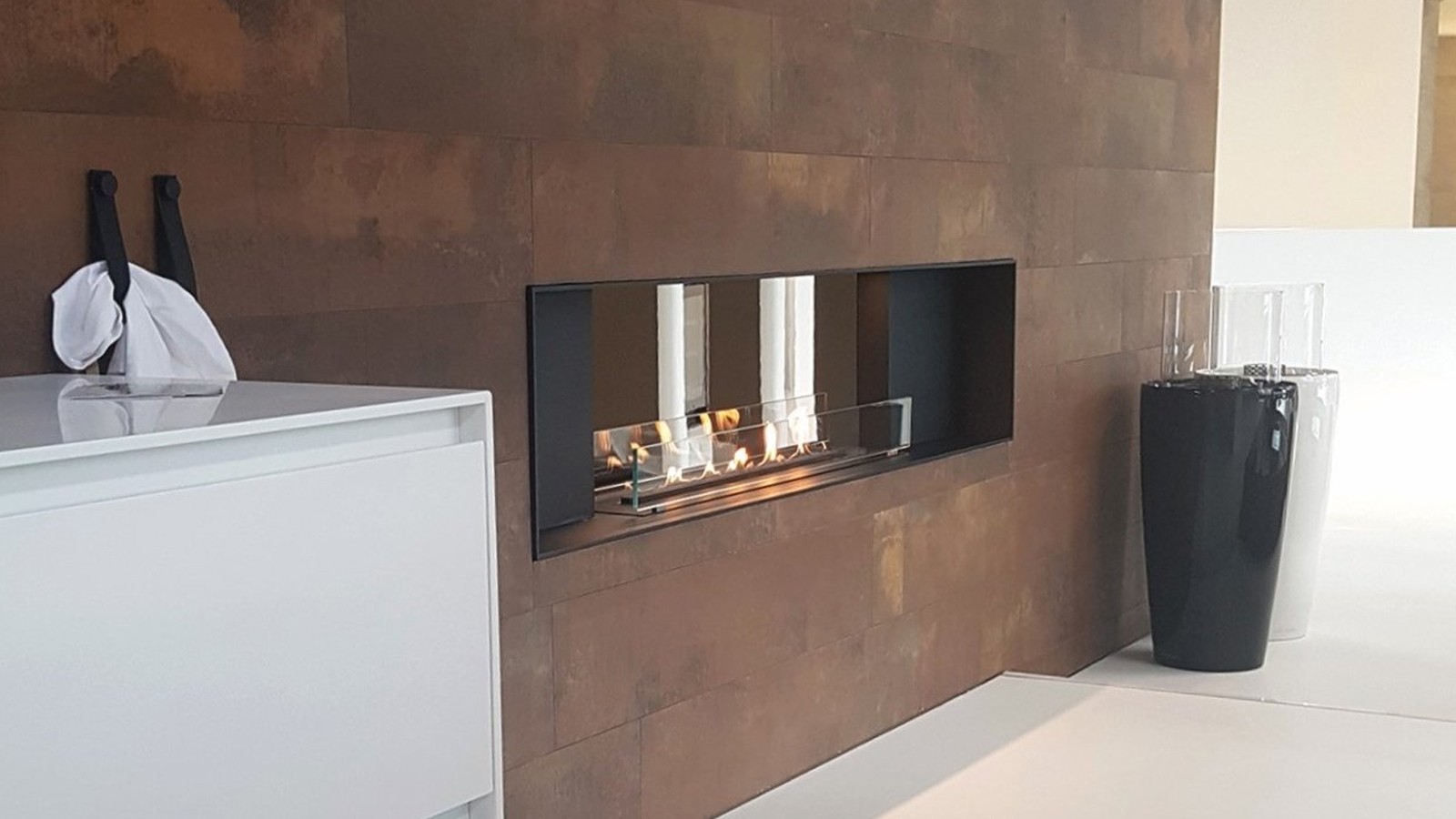 MONTREAL -PANORAMA  FIREPLACE