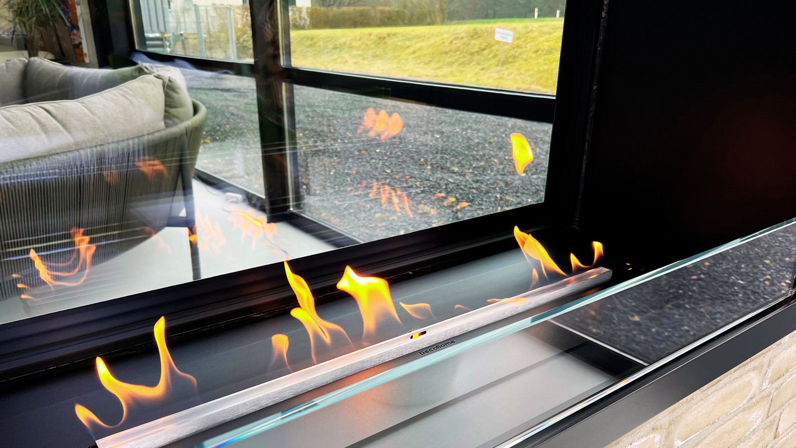 MONTREAL -INTERIOR AND EXTERIOR FIREPLACE