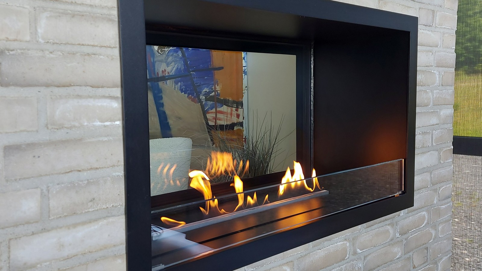 MONTREAL -INTERIOR AND EXTERIOR FIREPLACE